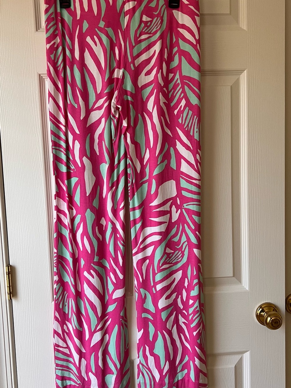 Lilly Pulitzer Soft Pink, Mint & White Palazzo Leggings. Size M - Picture 8 of 9